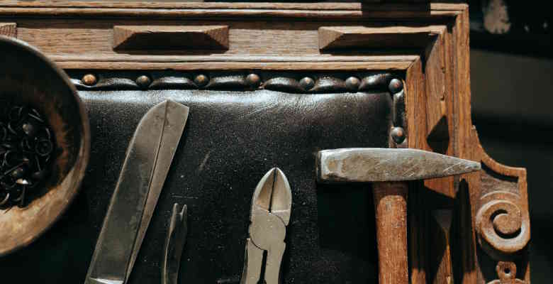 Improving your leatherwork skills with tools
